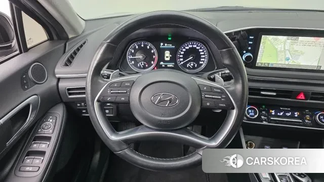 Hyundai Sonata (DN8) 2021 Серебристо-серый из Кореи, фото 4
