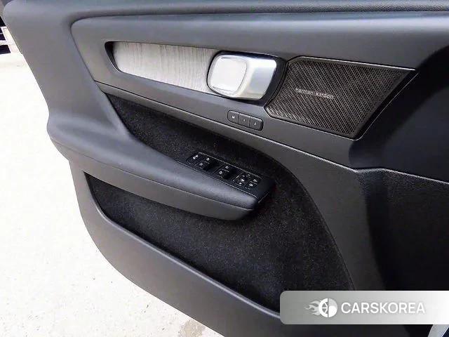 Volvo XC40 2020 Белый из Кореи, фото 4