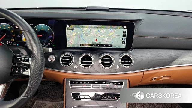 Mercedes-Benz E-Class W213 2020 Белый из Кореи, фото 4