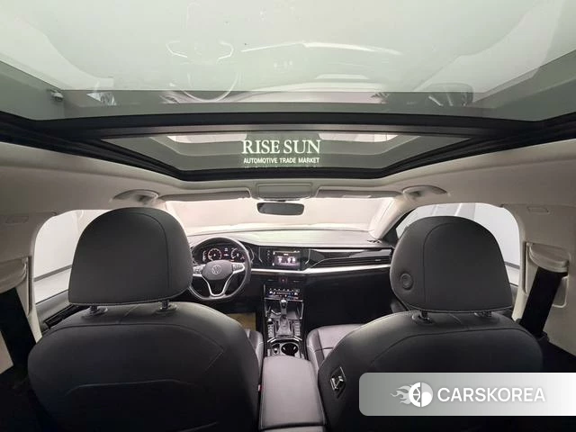 Volkswagen Passat 2022 Черный из Китая, фото 4
