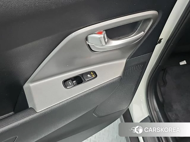 Kia Niro Plus 2022 Белый из Кореи, фото 4