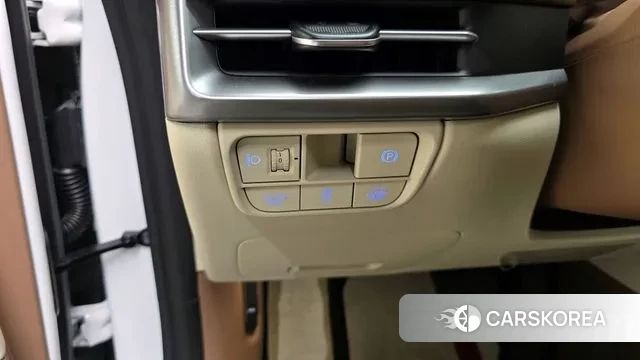 Hyundai Grandeur Hybrid (GN7) 2023 Белый из Кореи, фото 4