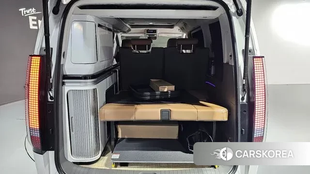 Hyundai Staria 2024 Белый из Кореи, фото 4