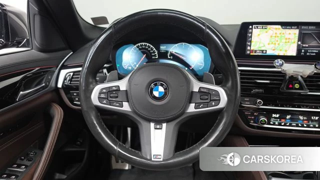 BMW 5 Series (G30) 2019 Серый из Кореи, фото 4