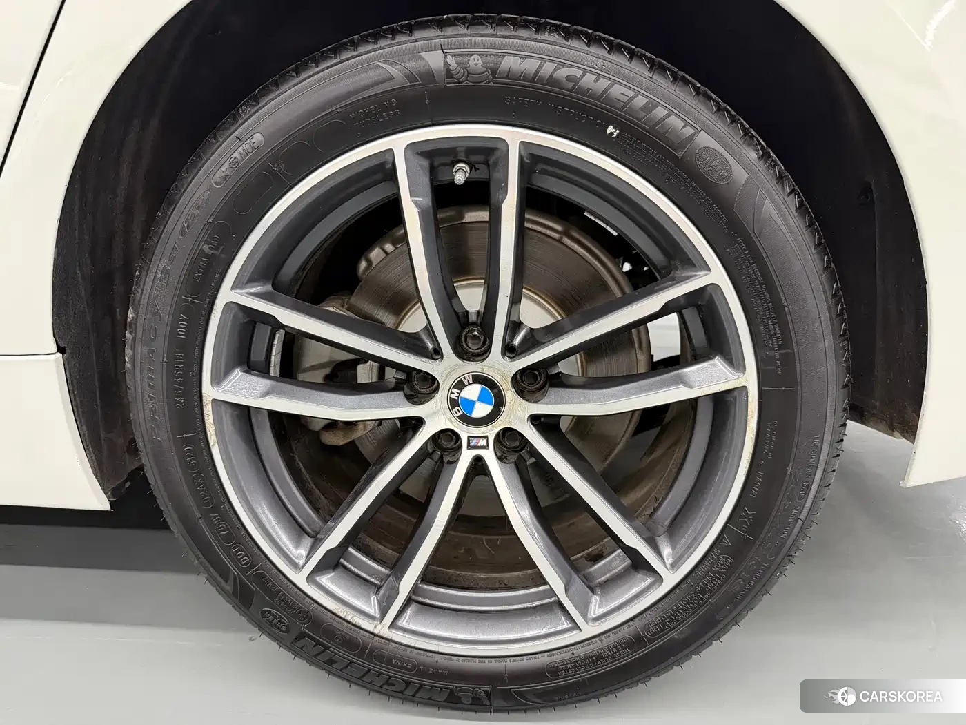 BMW 5 series 2021 Белый из Китая, фото 4