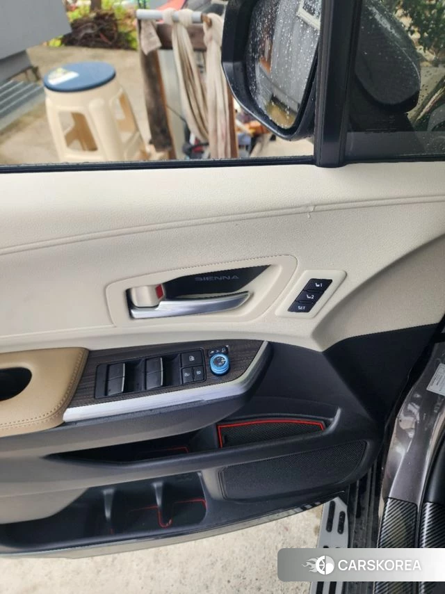 Toyota Sienna 4th Generation 2024 Песочный из Кореи, фото 4