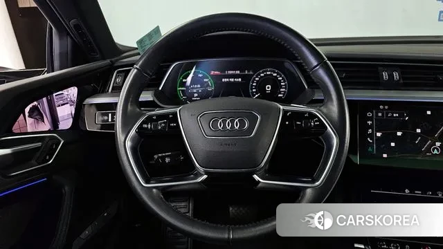 Audi e-Tron 2021 Серый из Кореи, фото 4