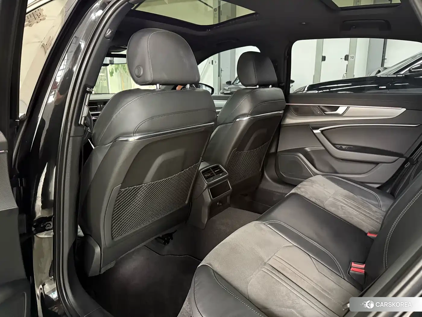 Audi A6L 2021 Черный из Китая, фото 4