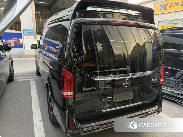 Mercedes-Benz V-class 2024 Черный из Китая, фото 4