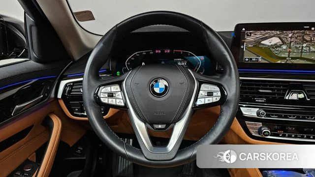 BMW 5 Series (G30) 2022 Черный из Кореи, фото 4