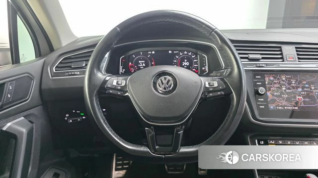 Volkswagen Tiguan second Generation 2020 Белый из Кореи, фото 4