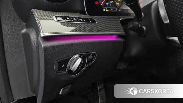 Mercedes-Benz E-Class W213 2019 Серебряный из Кореи, фото 4