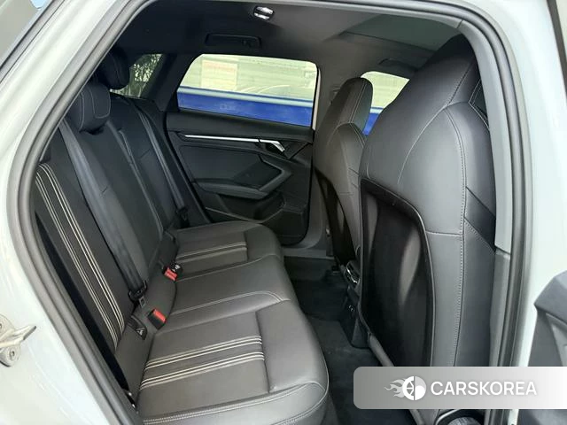 Audi A3 2023 Белый из Китая, фото 4