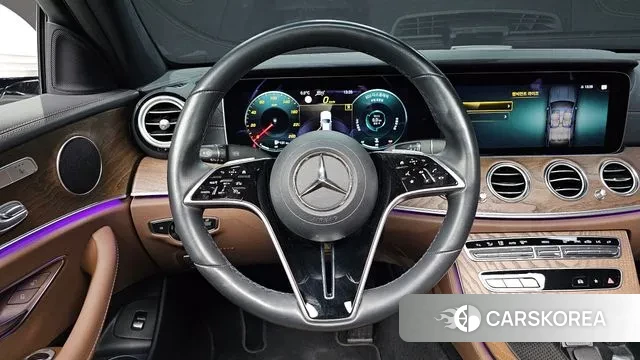 Mercedes-Benz E-Class W213 2022 Белый из Кореи, фото 4