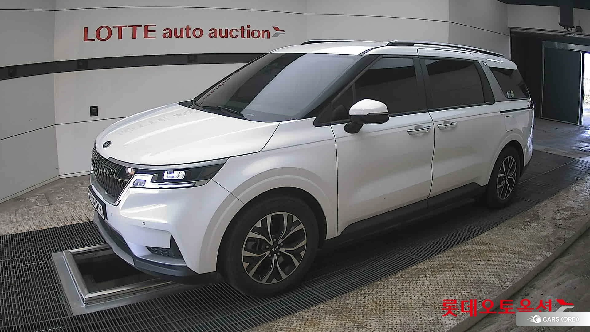 Kia Carnival 2021 Snow White Pearl (optional) из Кореи, фото 4