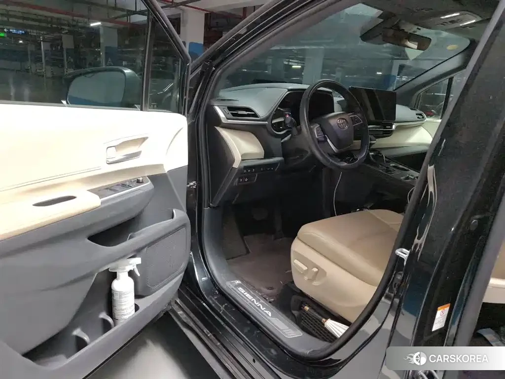 Toyota Sienna 2024 Черный из Китая, фото 4