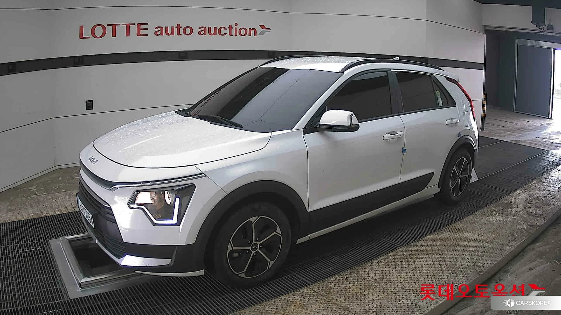 Kia Niro Hybrid 2022 Snow White Pearl (optional) из Кореи, фото 4