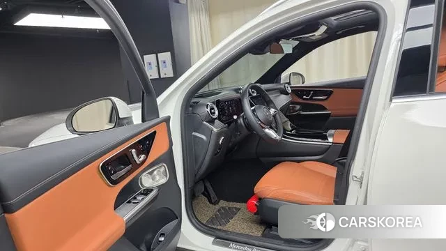 Mercedes-Benz GLC-Class X254 2024 Белый из Кореи, фото 4