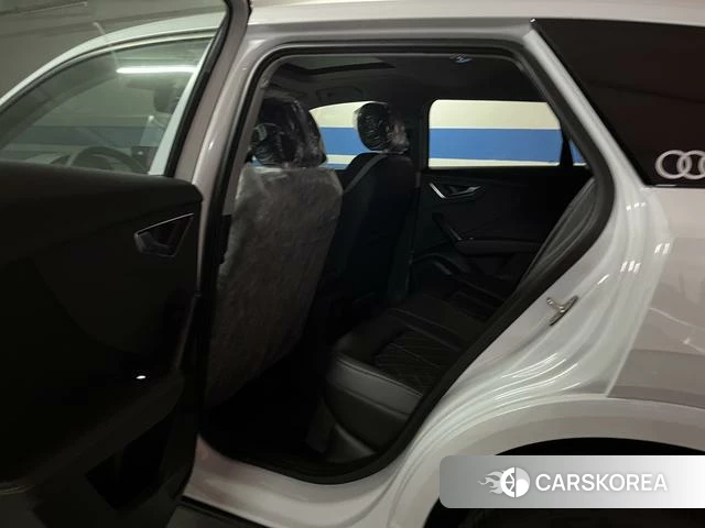 Audi Q2L 2025 Белый из Китая, фото 4