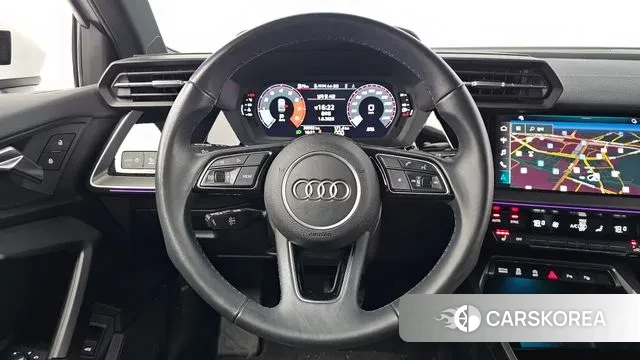 Audi A3 (8Y) 2022 Белый из Кореи, фото 4