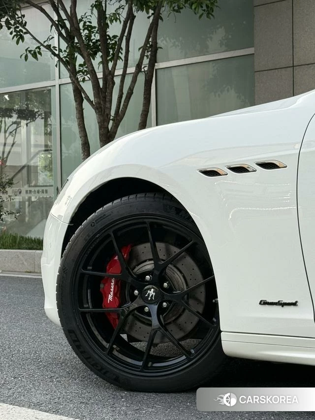 Maserati Ghibli 2019 Белый из Китая, фото 4
