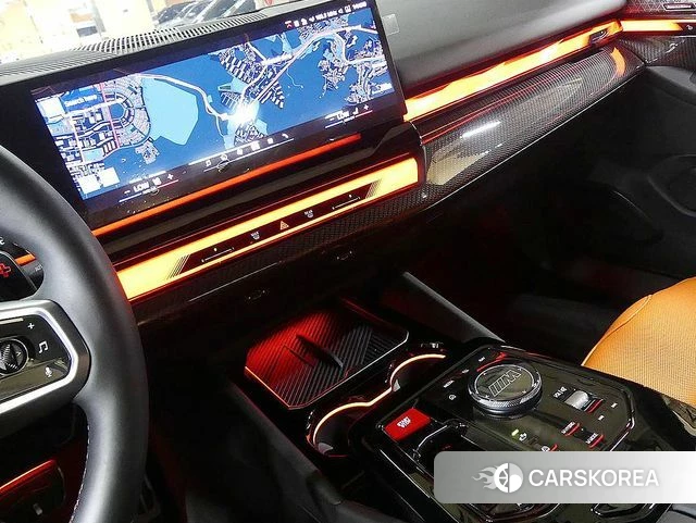 BMW M5 (G90) 2025 Черный из Кореи, фото 4
