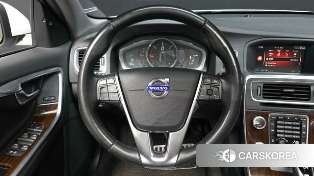 Volvo S60 2018 Белый из Кореи, фото 4
