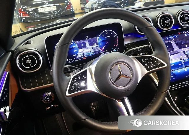 Mercedes-Benz C-Class W206 2024 Серебристо-серый из Кореи, фото 4