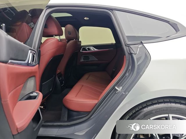 BMW 4 series 2025 Серебристо-серый из Китая, фото 4