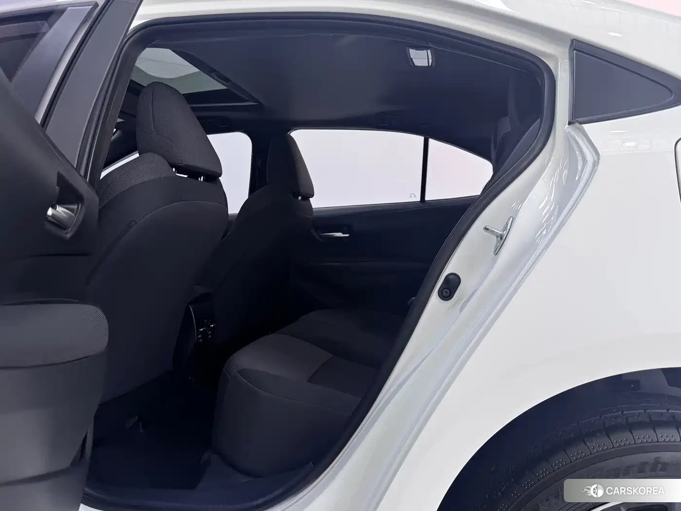 Toyota Levin 2023 Белый из Китая, фото 5