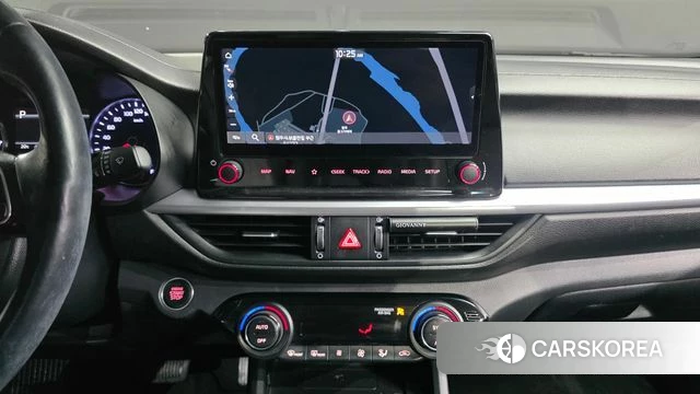 Kia The New K3 2nd generation 2021 Белый из Кореи, фото 4