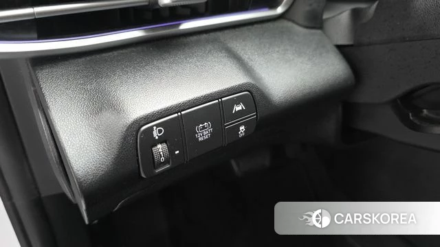 Hyundai Avante Hybrid (CN7) 2021 Белый из Кореи, фото 4