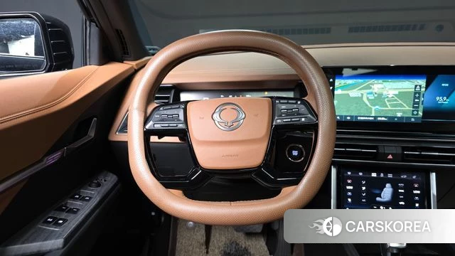 Ssangyong Torres 2023 Черный из Кореи, фото 4