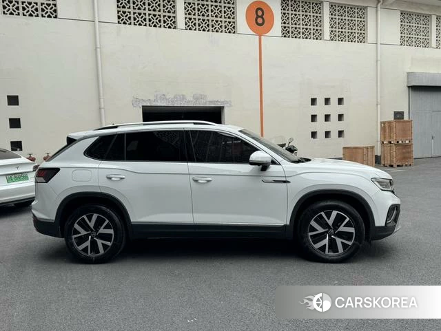 Volkswagen Tanyue 2024 Белый из Китая, фото 4