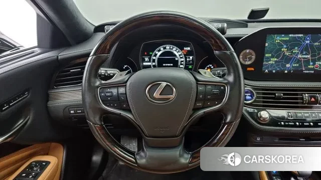 Lexus LS500h 5th generation 2022 Черный из Кореи, фото 4