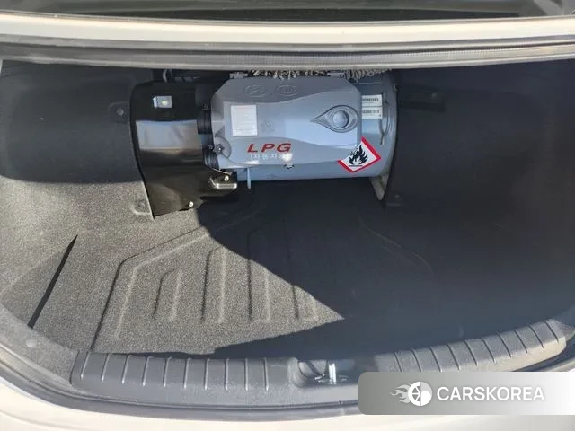 Hyundai Avante AD 2018 Белый из Кореи, фото 4