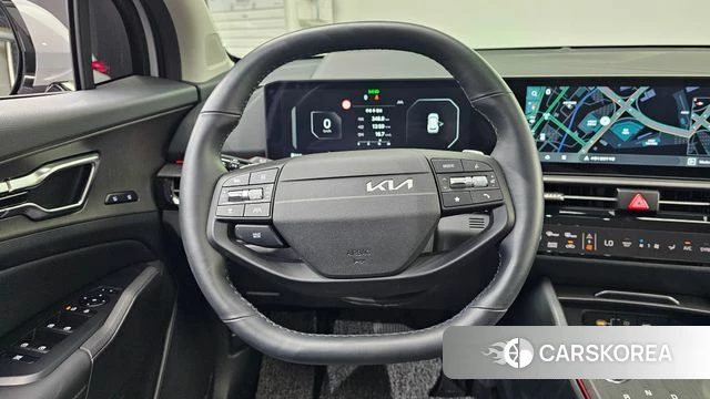Kia The New Sportage 5th Generation Hybrid 2025 Серебристо-серый из Кореи, фото 4