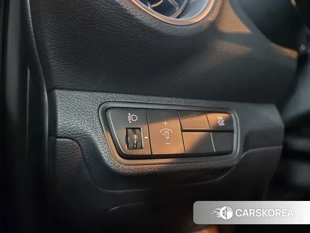 Kia The New K3 2nd generation 2021 Белый из Кореи, фото 4