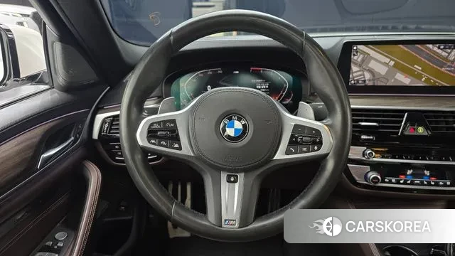 BMW 5 Series (G30) 2020 Белый из Кореи, фото 4