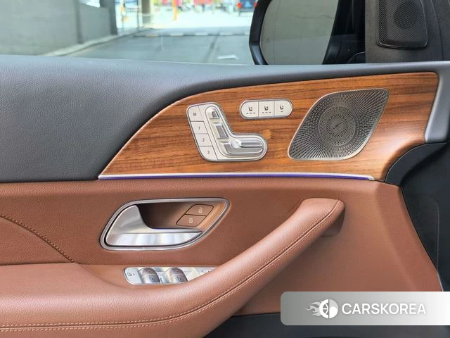 Mercedes-Benz GLE PHEV 2024 Черный из Китая, фото 4