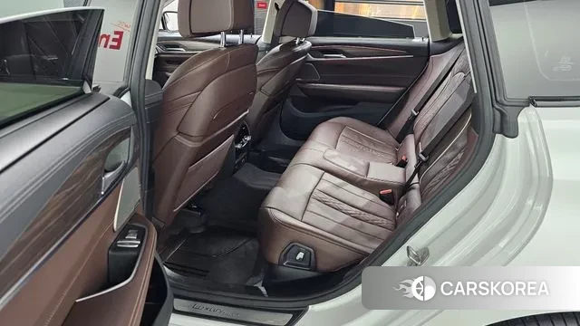 BMW 6 Series GT (G32) 2023 Белый из Кореи, фото 4