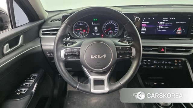 Kia K5 3rd generation 2023 Черный из Кореи, фото 4