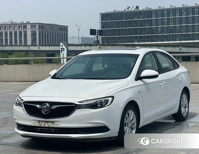 Buick Yinglang 2018 Белый из Китая, фото 4