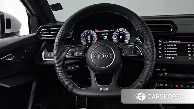 Audi A3 (8Y) 2025 Белый из Кореи, фото 4