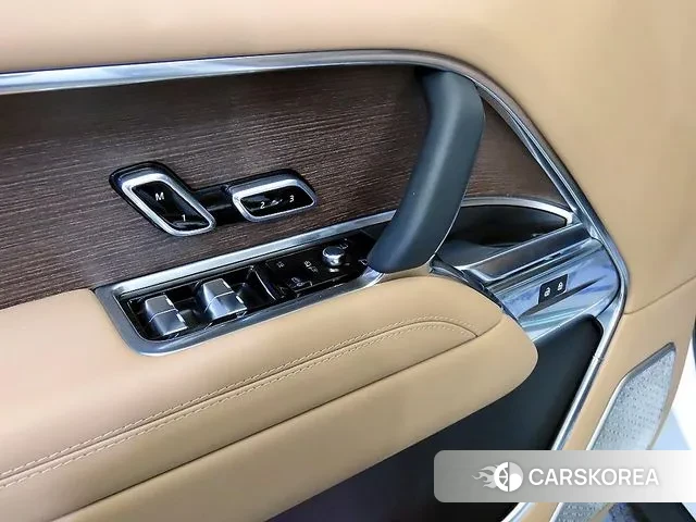 Land Rover Range Rover 5th Generation 2025 Белый из Кореи, фото 4