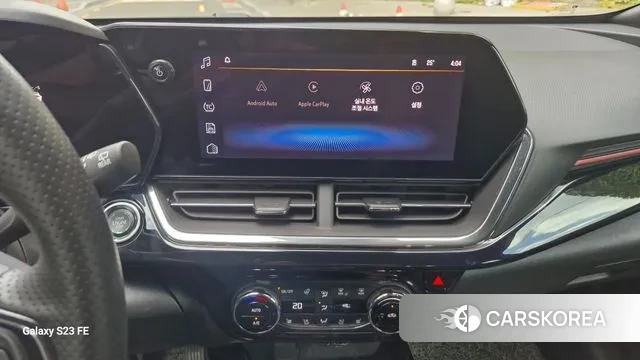 Chevrolet (GM Daewoo) Trax Crossover 2025 Жемчужный цвет из Кореи, фото 4