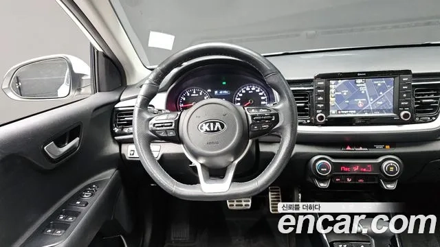 Kia Stonic 2019 Белый из Кореи, фото 4