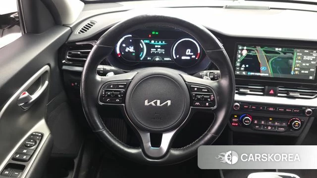 Kia Niro Plus 2022 Белый из Кореи, фото 4