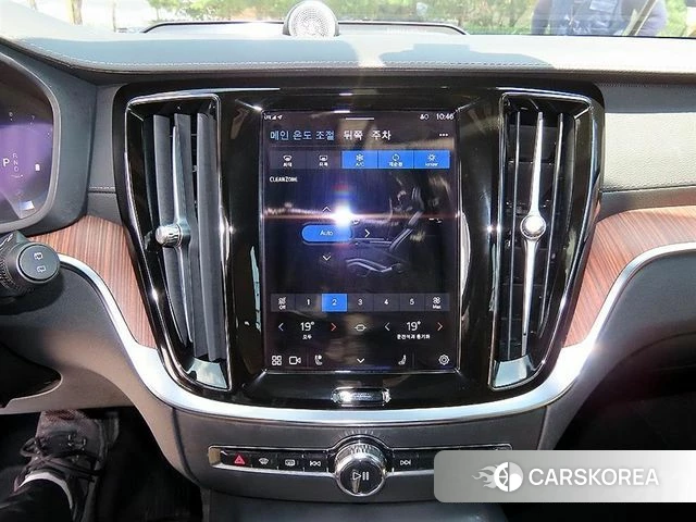 Volvo V60 Cross-Country 2nd Generation 2022 Синий из Кореи, фото 4