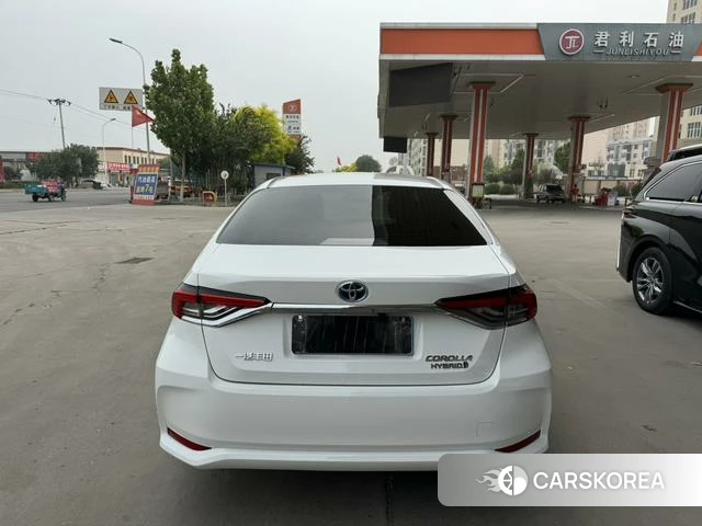 Toyota Corolla 2024 Белый из Китая, фото 4